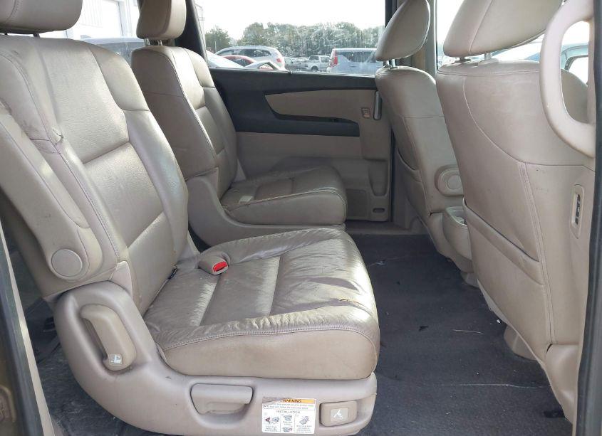 Photo 8 of 2011 Honda Odyssey EX-L (VIN 5FNRL5H61BB005622)