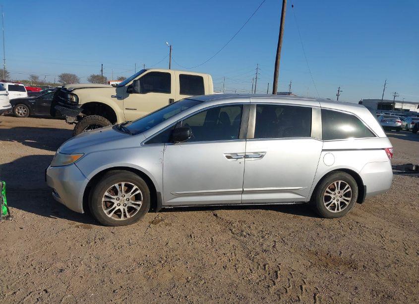 Photo 14 of 2011 Honda Odyssey EX-L (VIN 5FNRL5H61BB012795)