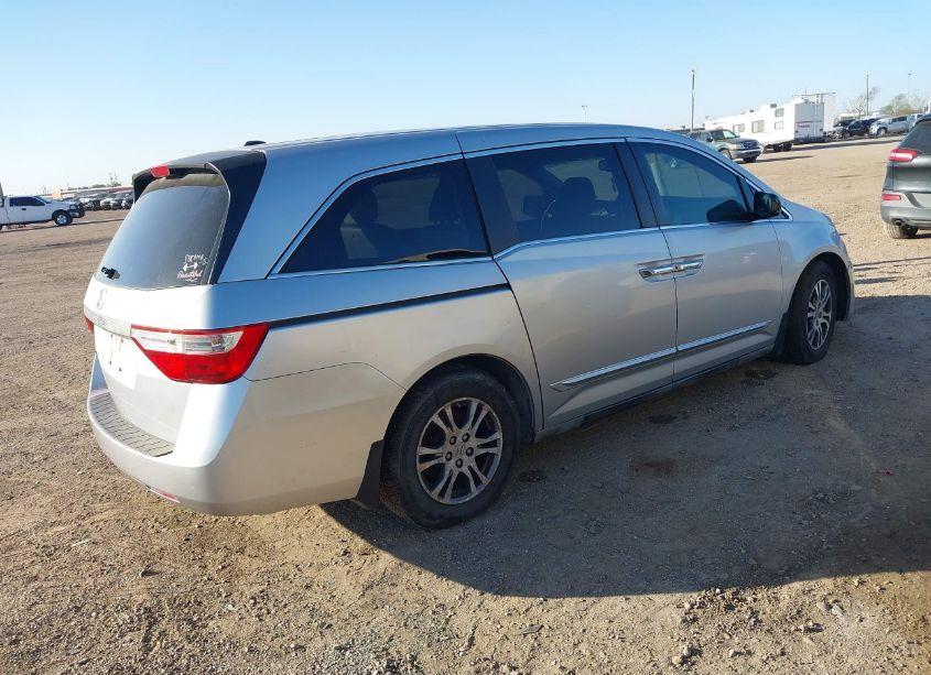 Photo 4 of 2011 Honda Odyssey EX-L (VIN 5FNRL5H61BB012795)