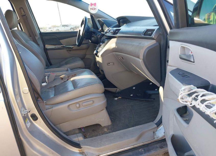 Photo 5 of 2011 Honda Odyssey EX-L (VIN 5FNRL5H61BB012795)