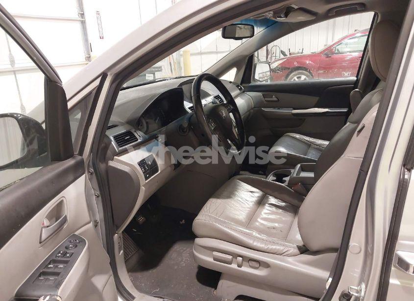 Photo 5 of 2011 Honda Odyssey EX-L (VIN 5FNRL5H61BB041584)