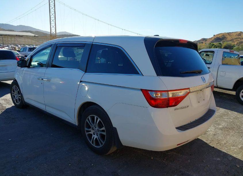 Photo 3 of 2011 Honda Odyssey EX-L (VIN 5FNRL5H61BB041746)