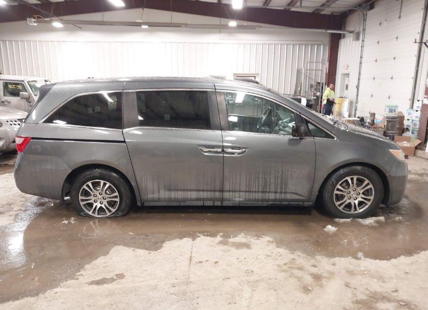 Photo 13 of 2011 Honda Odyssey EX-L (VIN 5FNRL5H61BB057980)