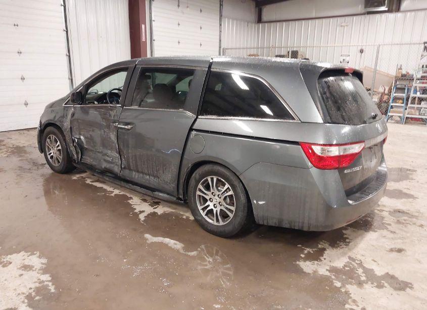 Photo 3 of 2011 Honda Odyssey EX-L (VIN 5FNRL5H61BB057980)