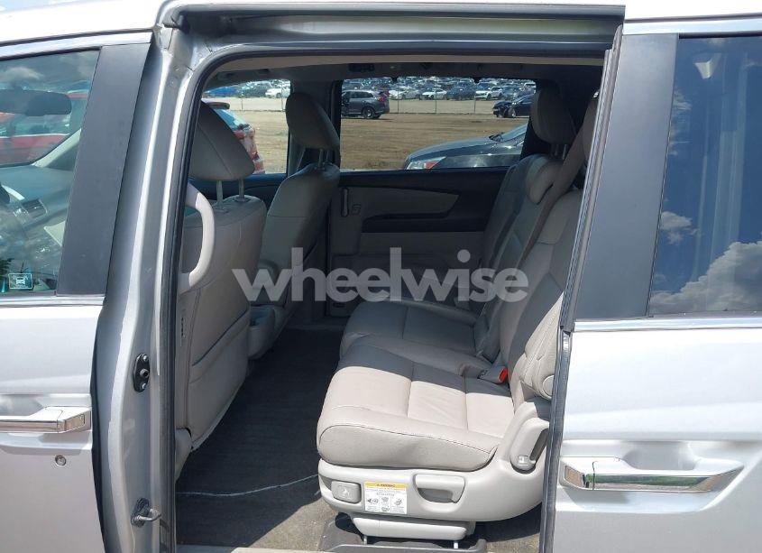 Photo 8 of 2011 Honda Odyssey EX-L (VIN 5FNRL5H61BB103484)