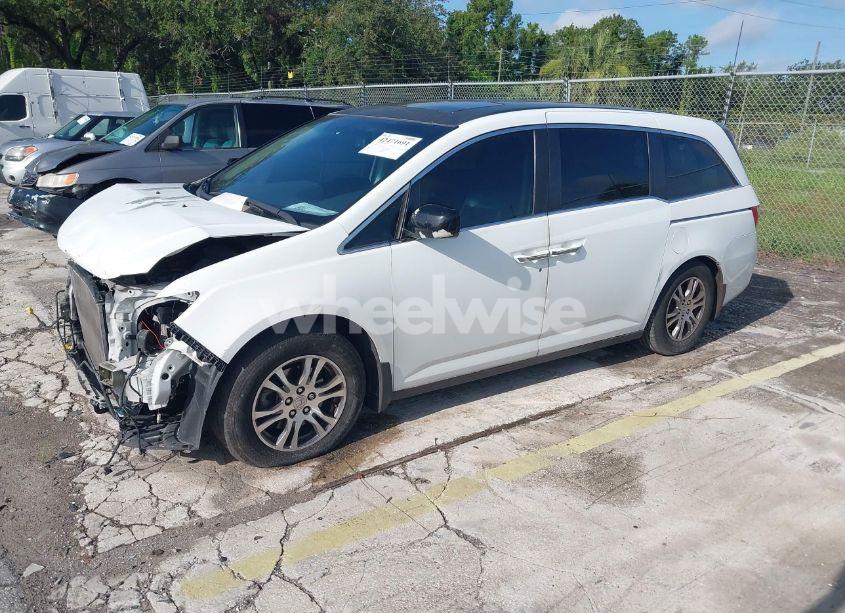 Photo 2 of 2012 Honda Odyssey EX-L (VIN 5FNRL5H61CB032353)