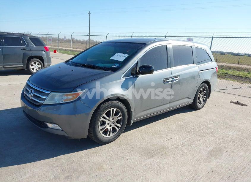 Photo 2 of 2012 Honda Odyssey EX-L (VIN 5FNRL5H61CB046298)