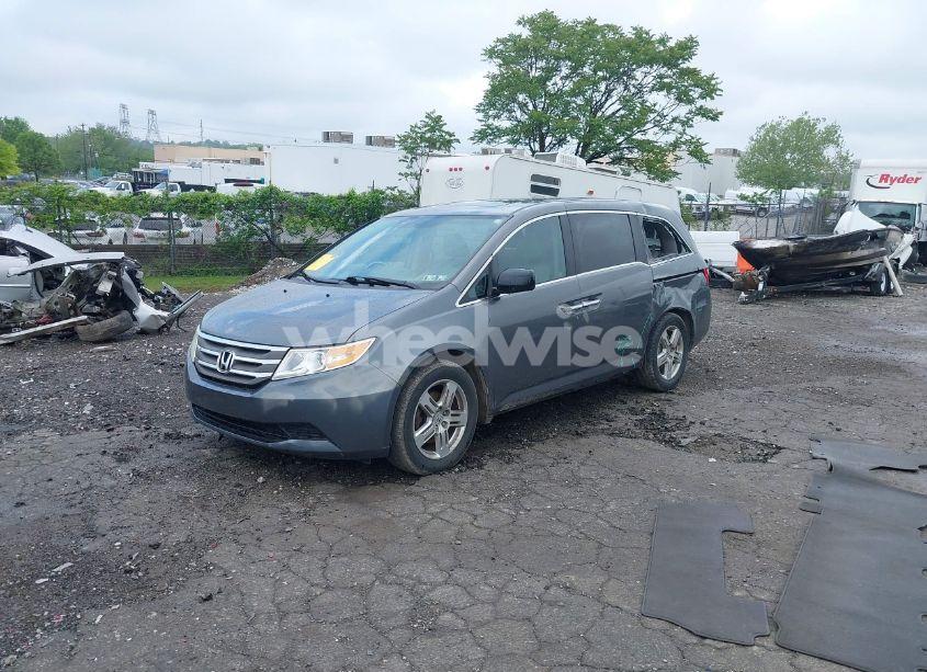 Photo 2 of 2012 Honda Odyssey EX-L (VIN 5FNRL5H61CB074425)