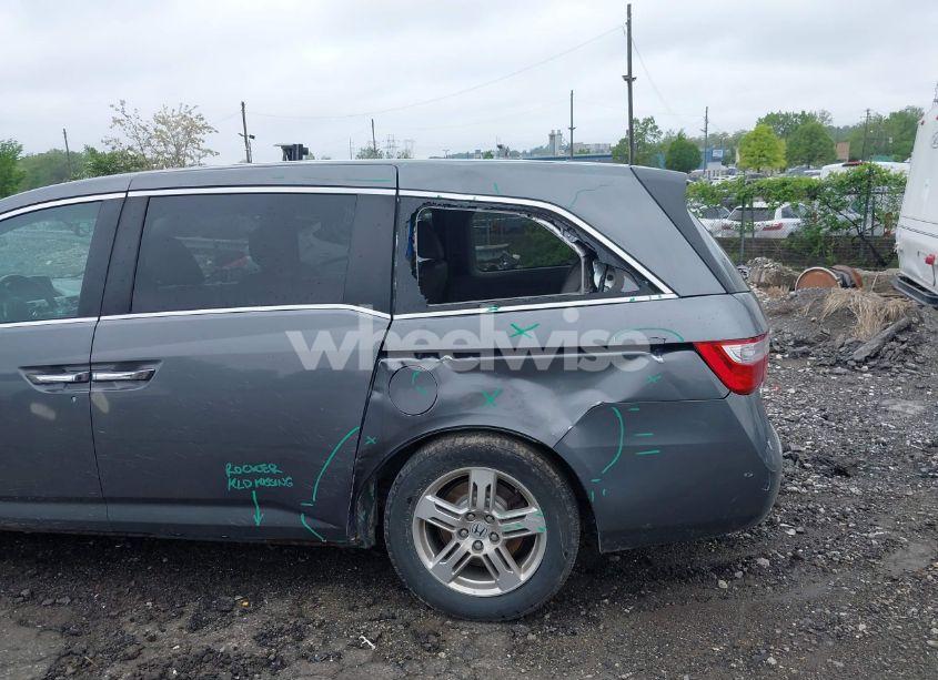 Photo 6 of 2012 Honda Odyssey EX-L (VIN 5FNRL5H61CB074425)