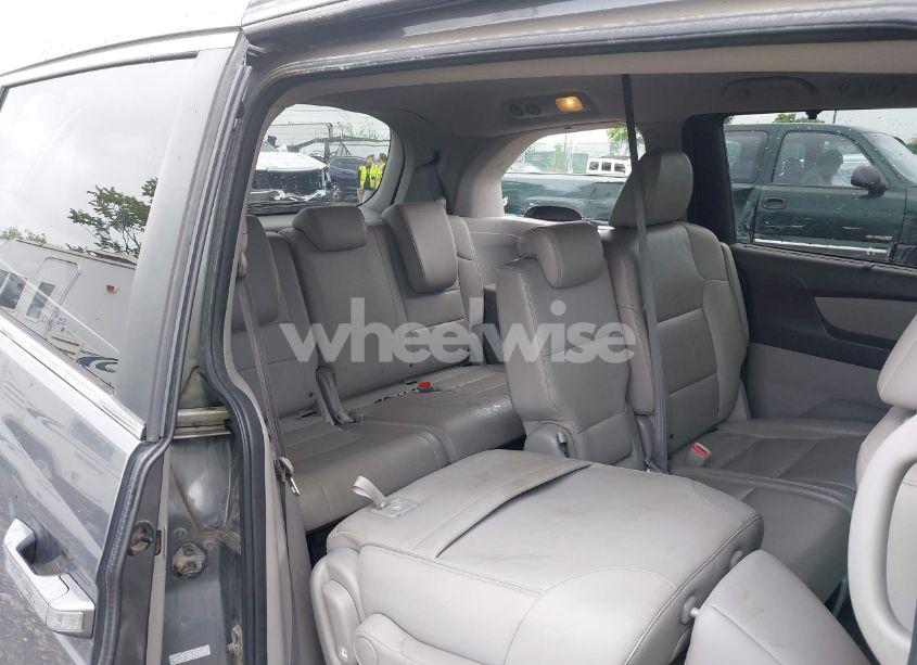 Photo 8 of 2012 Honda Odyssey EX-L (VIN 5FNRL5H61CB074425)