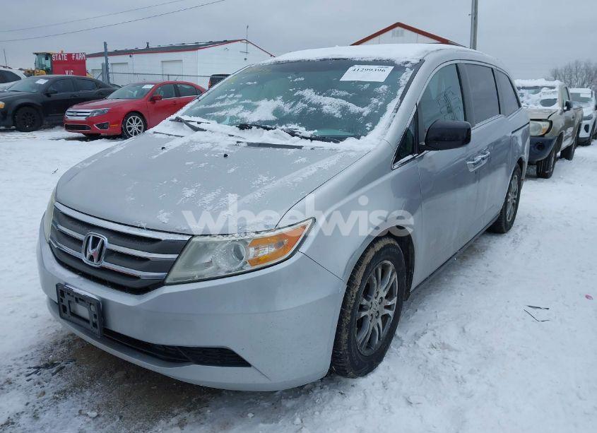 Photo 2 of 2012 Honda Odyssey EX-L (VIN 5FNRL5H61CB088549)