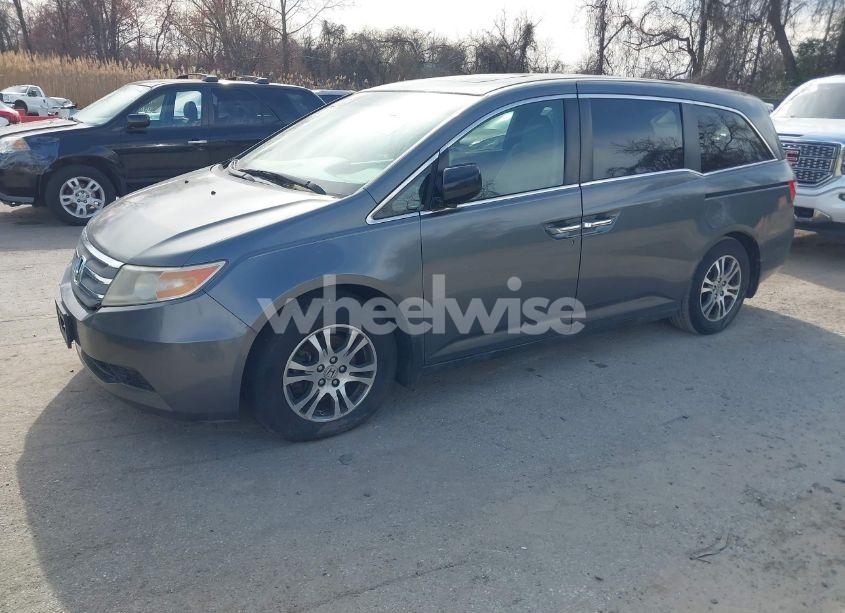 Photo 2 of 2012 Honda Odyssey EX-L (VIN 5FNRL5H61CB126569)