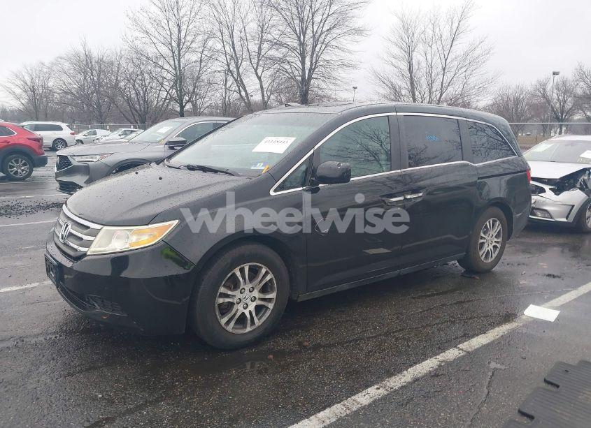 Photo 2 of 2012 Honda Odyssey EX-L (VIN 5FNRL5H61CB141721)