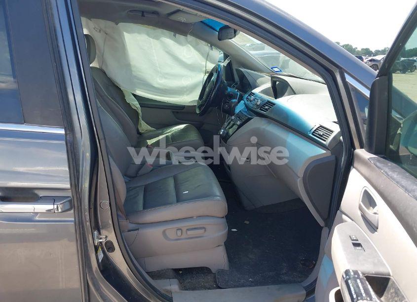 Photo 5 of 2013 Honda Odyssey EX-L (VIN 5FNRL5H61DB001296)