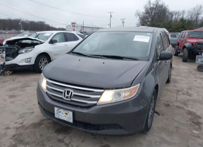 Photo 2 of 2013 Honda Odyssey EX-L (VIN 5FNRL5H61DB007101)