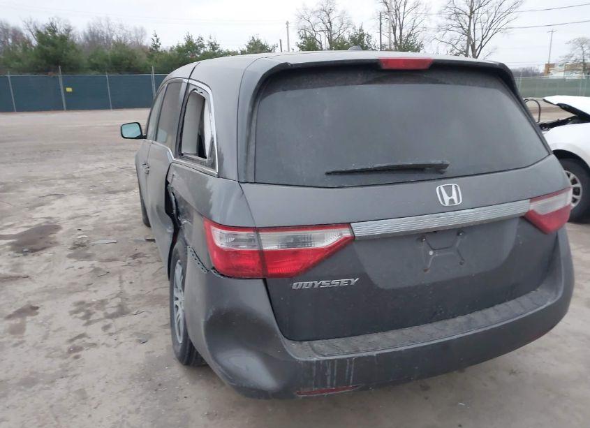 Photo 3 of 2013 Honda Odyssey EX-L (VIN 5FNRL5H61DB007101)