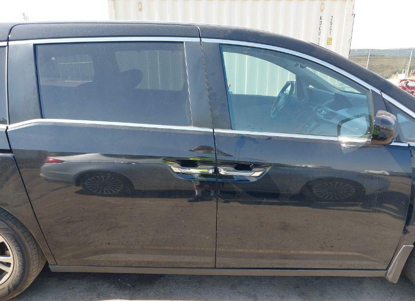 Photo 13 of 2013 Honda Odyssey EX-L (VIN 5FNRL5H61DB010872)