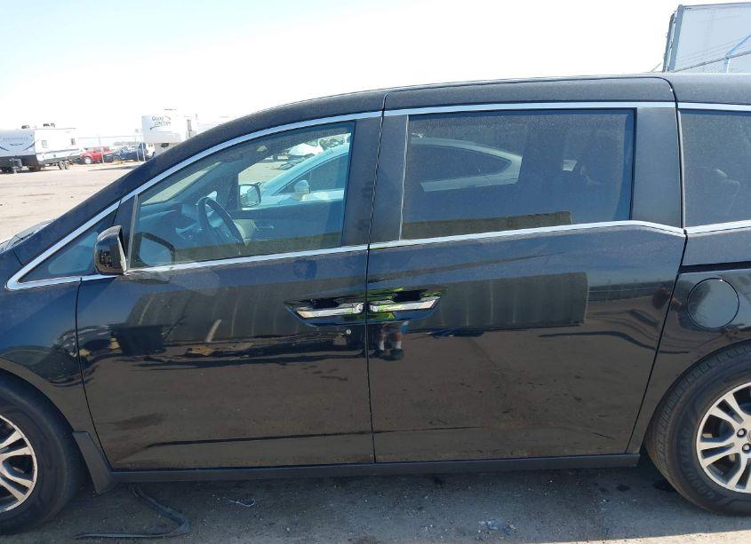 Photo 14 of 2013 Honda Odyssey EX-L (VIN 5FNRL5H61DB010872)