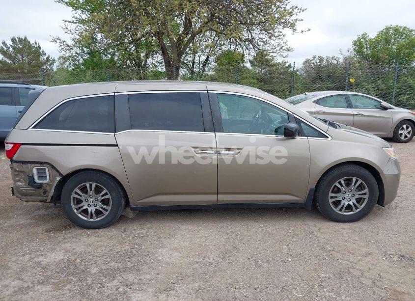 Photo 14 of 2013 Honda Odyssey EX-L (VIN 5FNRL5H61DB043452)