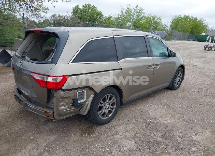 Photo 4 of 2013 Honda Odyssey EX-L (VIN 5FNRL5H61DB043452)