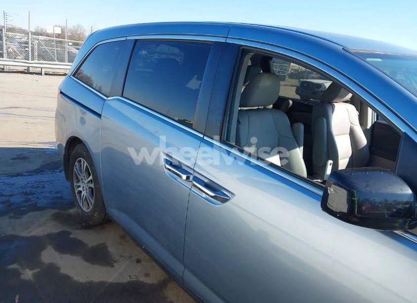 Photo 13 of 2013 Honda Odyssey EX-L (VIN 5FNRL5H61DB057965)