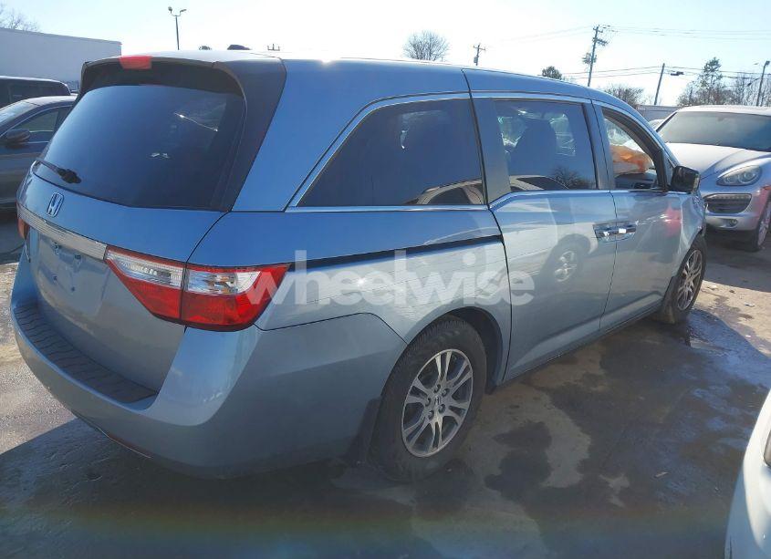 Photo 4 of 2013 Honda Odyssey EX-L (VIN 5FNRL5H61DB057965)