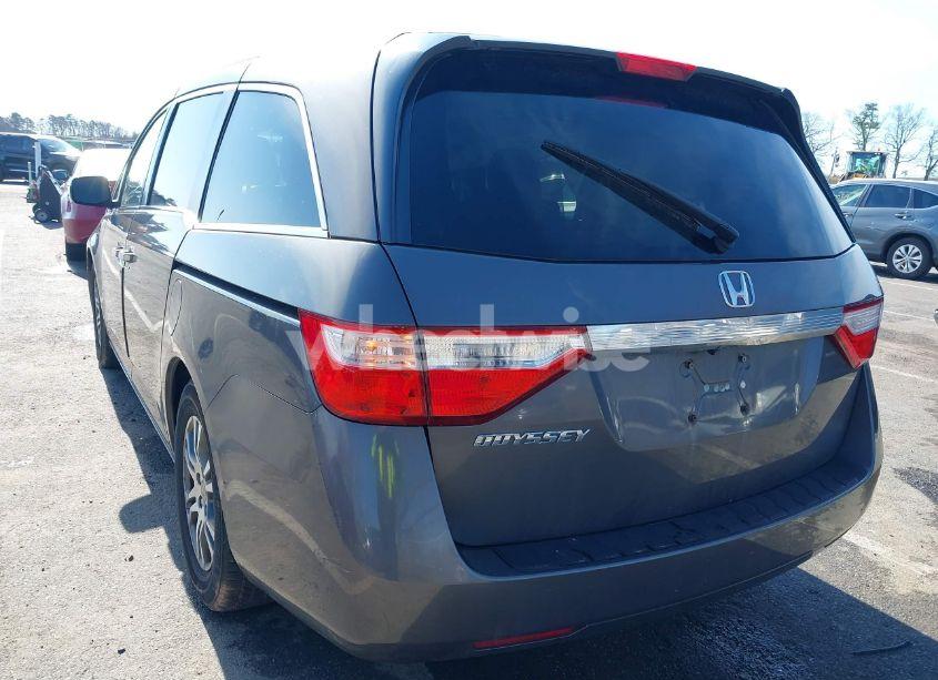 Photo 3 of 2013 Honda Odyssey EX-L (VIN 5FNRL5H61DB070098)
