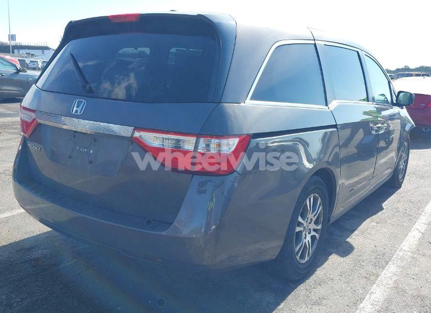 Photo 4 of 2013 Honda Odyssey EX-L (VIN 5FNRL5H61DB070098)