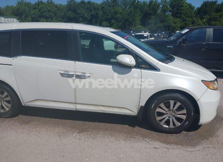 Photo 13 of 2014 Honda Odyssey EX-L (VIN 5FNRL5H61EB001509)