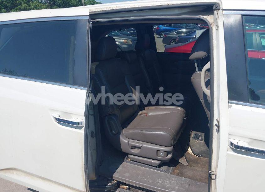 Photo 8 of 2014 Honda Odyssey EX-L (VIN 5FNRL5H61EB001509)