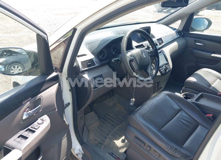 Photo 18 of 2014 Honda Odyssey EX-L (VIN 5FNRL5H61EB009397)