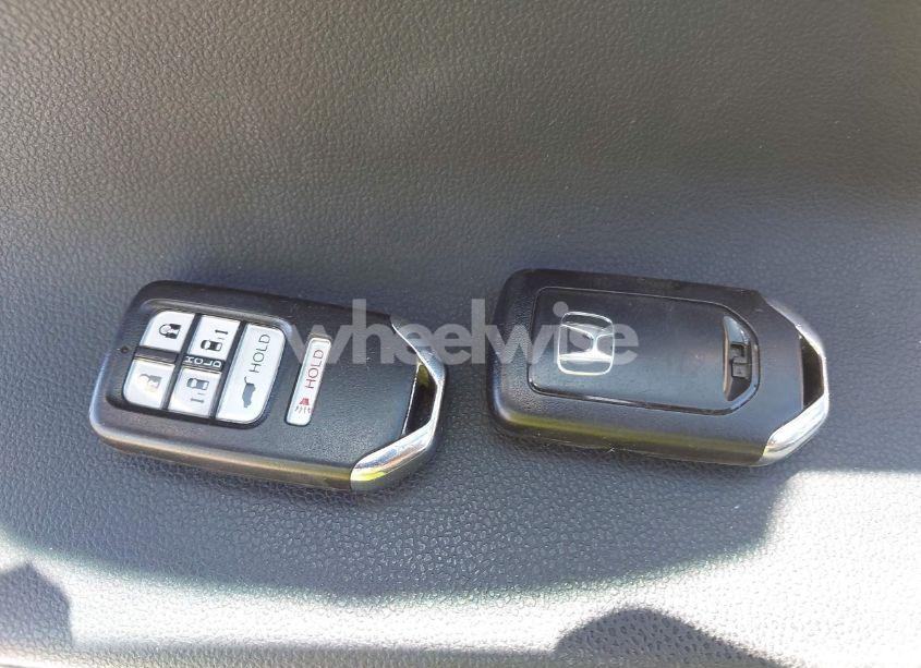 Photo 11 of 2014 Honda Odyssey EX-L (VIN 5FNRL5H61EB024188)