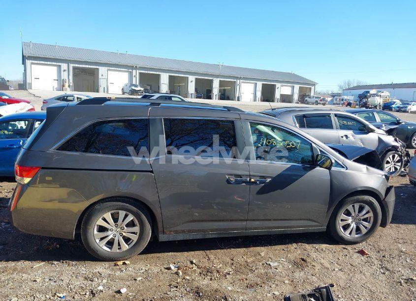 Photo 14 of 2014 Honda Odyssey EX-L (VIN 5FNRL5H61EB032985)
