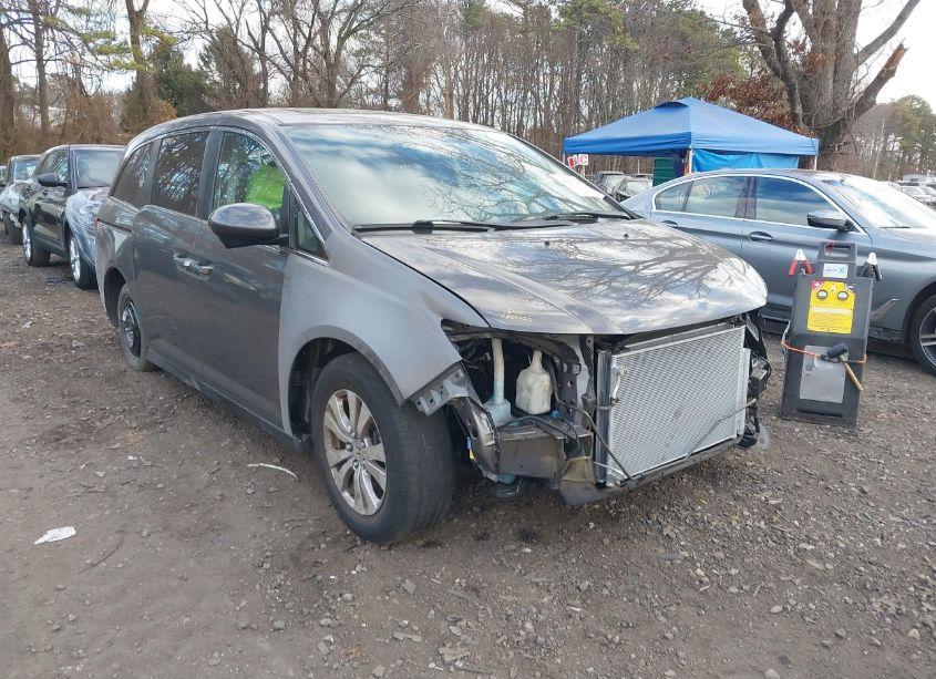 2014 Honda Odyssey EX-L (VIN 5FNRL5H61EB060110) main photo