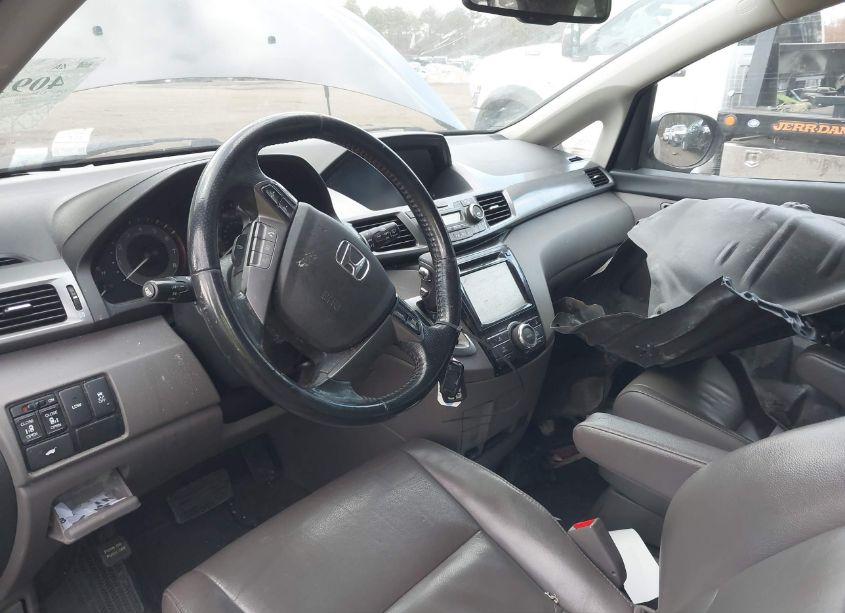 Photo 5 of 2014 Honda Odyssey EX-L (VIN 5FNRL5H61EB060110)