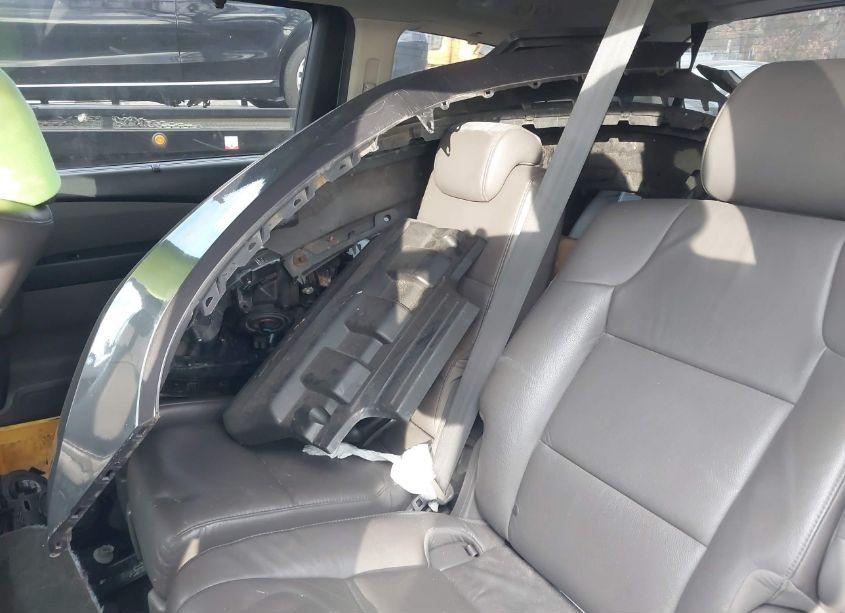Photo 8 of 2014 Honda Odyssey EX-L (VIN 5FNRL5H61EB060110)
