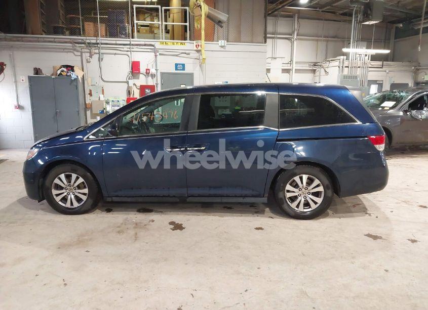 Photo 14 of 2014 Honda Odyssey EX-L (VIN 5FNRL5H61EB069681)