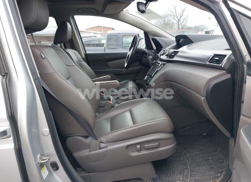 Photo 5 of 2014 Honda Odyssey EX-L (VIN 5FNRL5H61EB070460)
