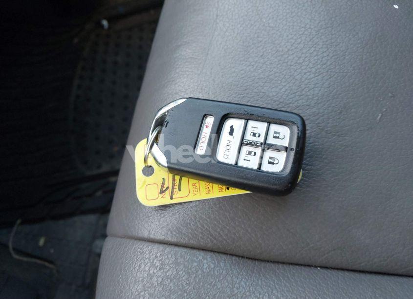 Photo 11 of 2014 Honda Odyssey EX-L (VIN 5FNRL5H61EB087694)