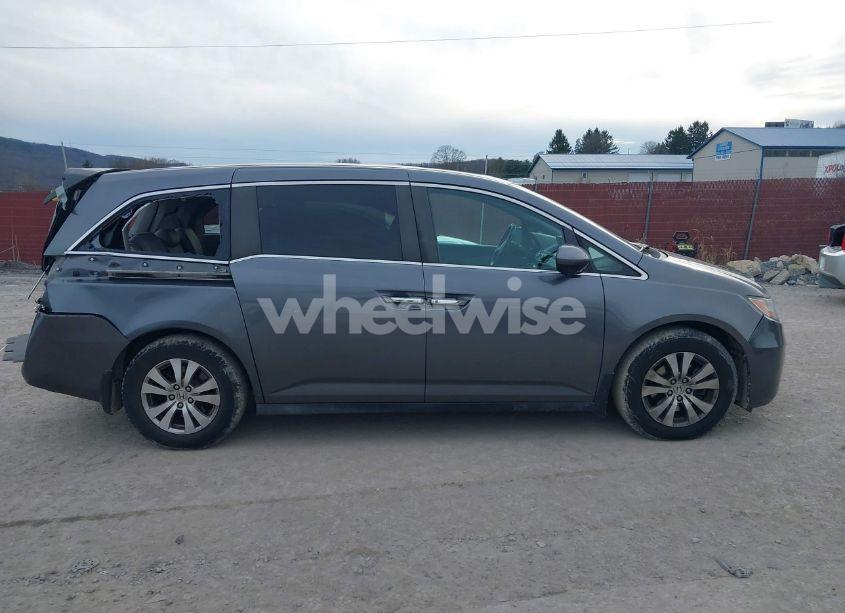 Photo 13 of 2014 Honda Odyssey EX-L (VIN 5FNRL5H61EB100248)