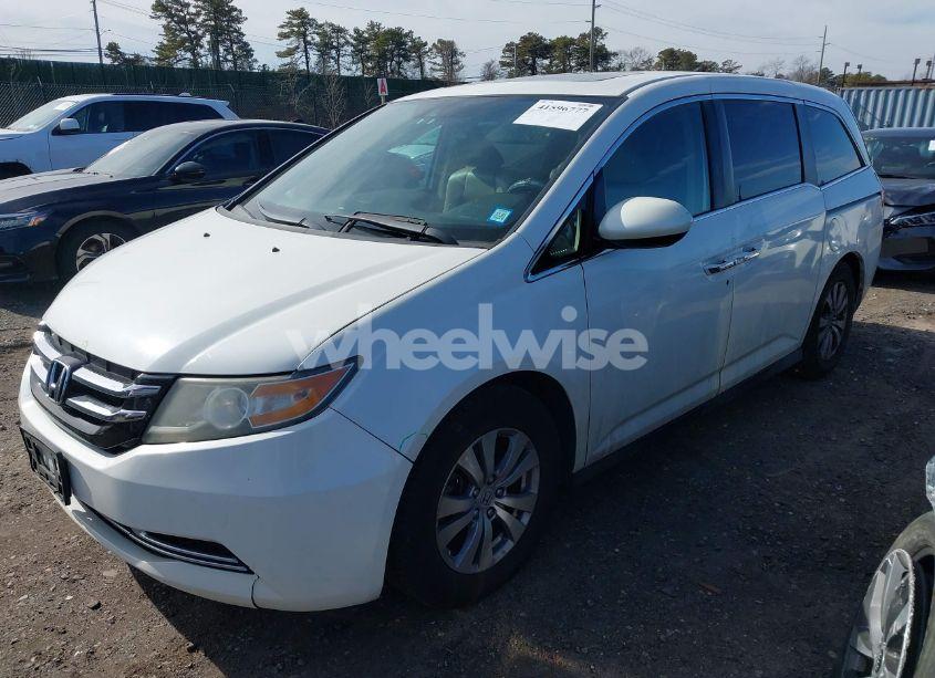 Photo 2 of 2014 Honda Odyssey EX-L (VIN 5FNRL5H61EB138269)