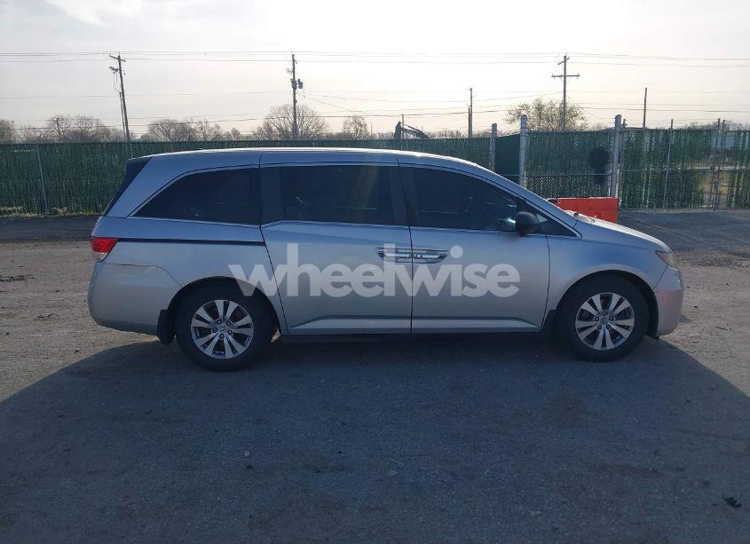 Photo 13 of 2015 Honda Odyssey EX-L (VIN 5FNRL5H61FB011409)
