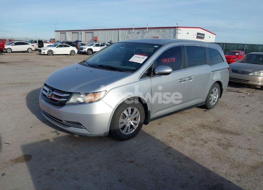 Photo 2 of 2015 Honda Odyssey EX-L (VIN 5FNRL5H61FB011409)