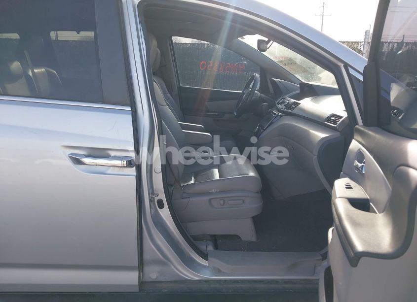 Photo 5 of 2015 Honda Odyssey EX-L (VIN 5FNRL5H61FB011409)