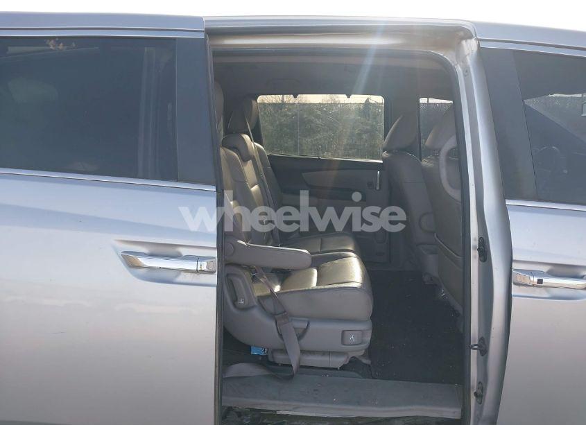 Photo 8 of 2015 Honda Odyssey EX-L (VIN 5FNRL5H61FB011409)