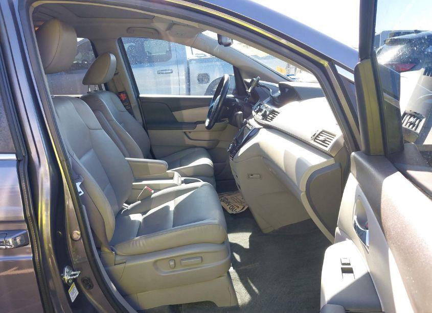 Photo 5 of 2015 Honda Odyssey EX-L (VIN 5FNRL5H61FB088507)