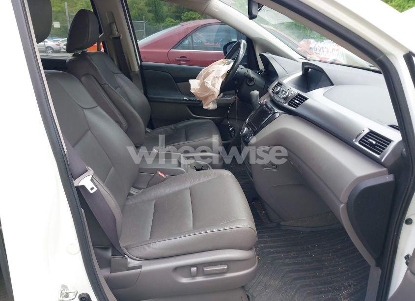 Photo 5 of 2015 Honda Odyssey EX-L (VIN 5FNRL5H61FB107735)