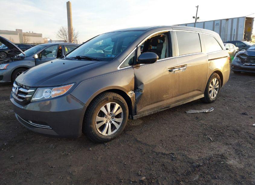 Photo 2 of 2015 Honda Odyssey EX-L (VIN 5FNRL5H61FB110408)