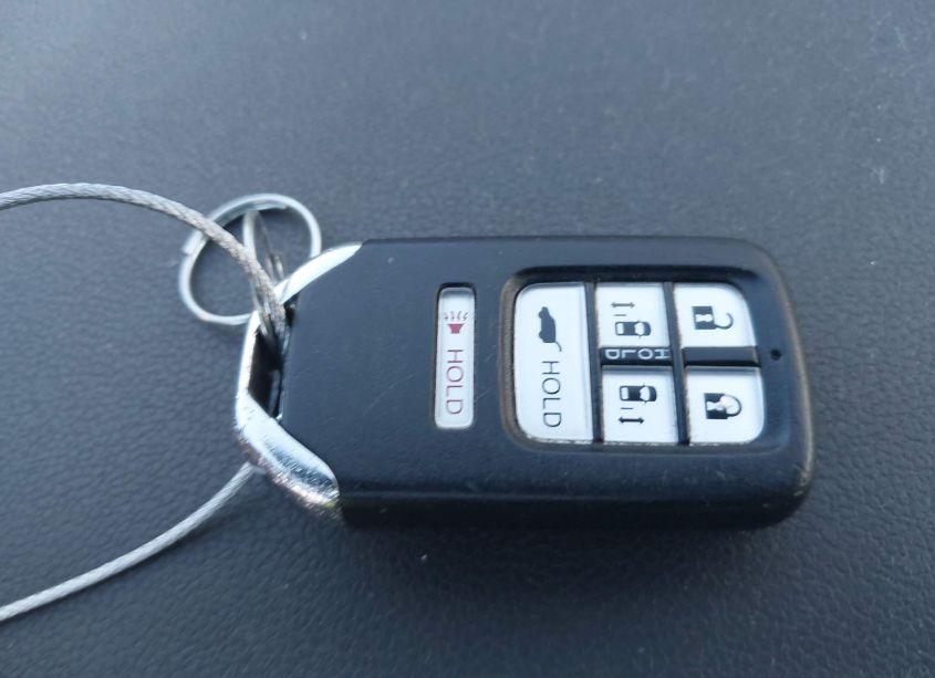 Photo 11 of 2015 Honda Odyssey EX-L (VIN 5FNRL5H61FB116287)