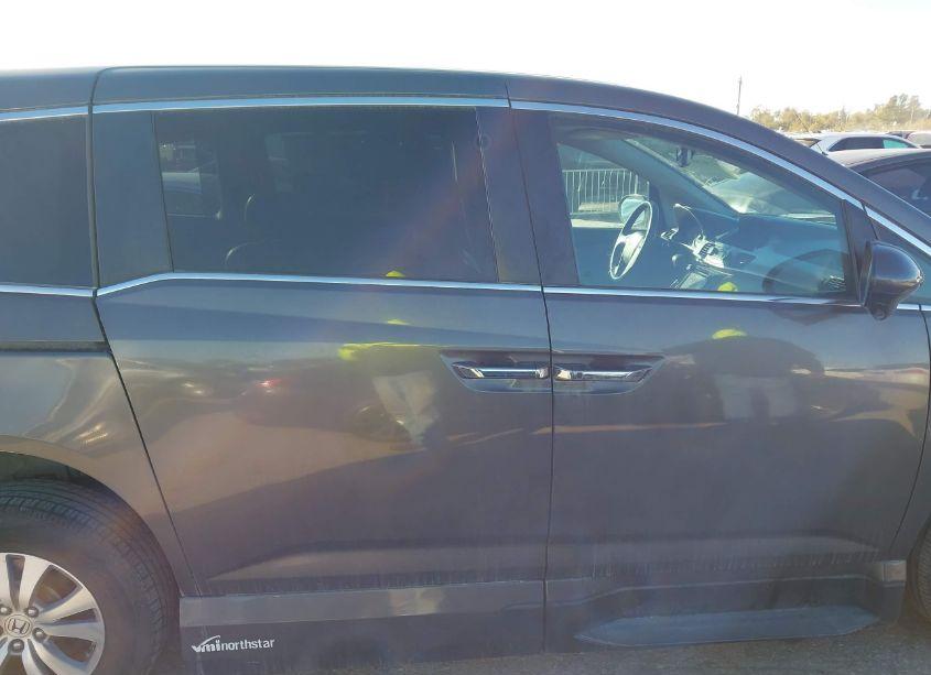 Photo 13 of 2016 Honda Odyssey EX-L (VIN 5FNRL5H61GB023383)